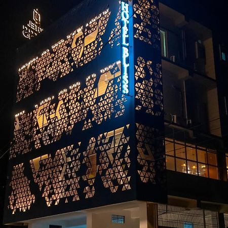 Hotel Bliss Jorhāt Εξωτερικό φωτογραφία