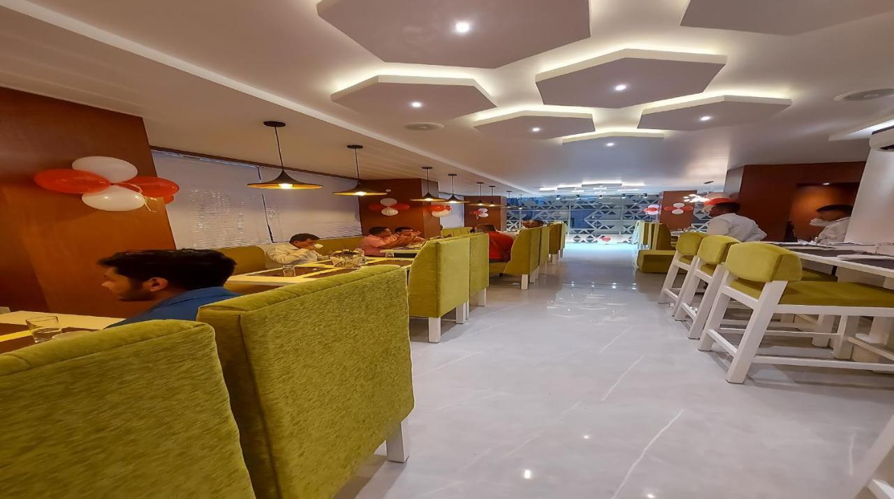 Hotel Bliss Jorhāt Εξωτερικό φωτογραφία