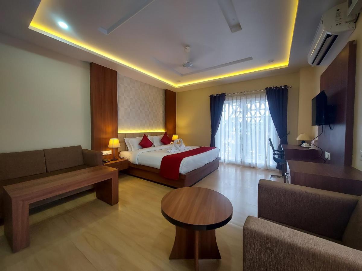 Hotel Bliss Jorhāt Εξωτερικό φωτογραφία
