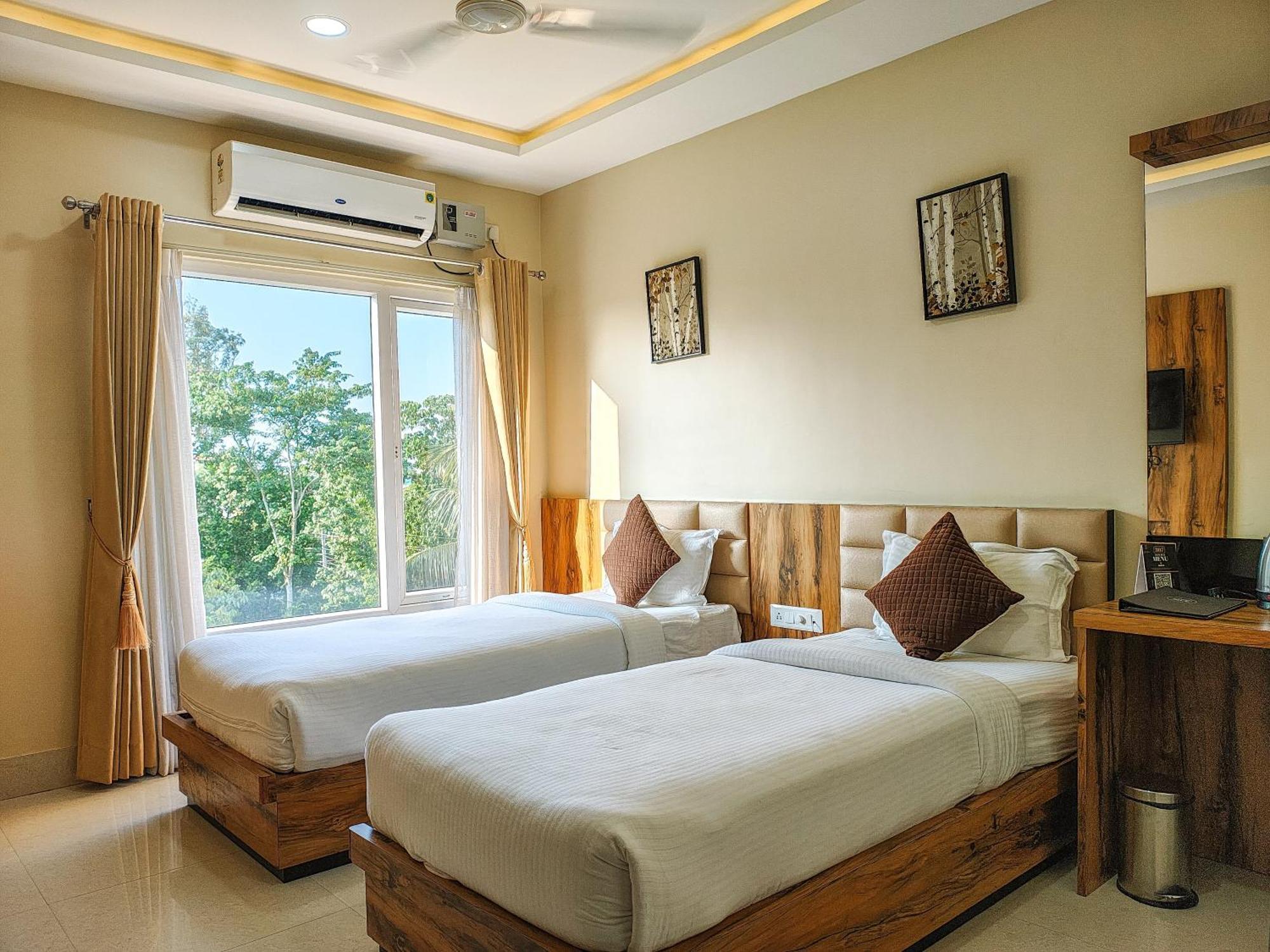 Hotel Bliss Jorhāt Εξωτερικό φωτογραφία